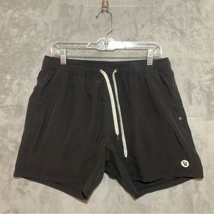 Vuori Shorts Core Men 31 Lined Black Drawstring Pockets Athletic Run Gym